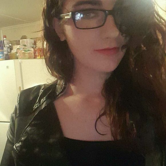 Meet your Posher, Chewy - Picture 1 of 1